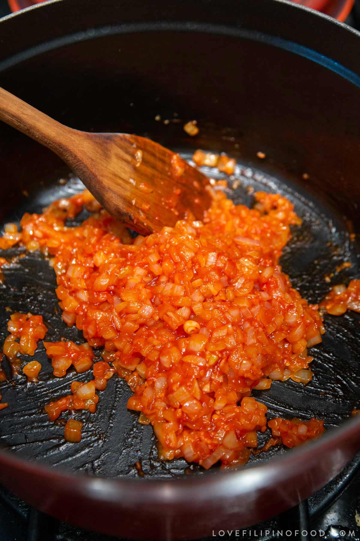 Filipino style sweet spaghetti