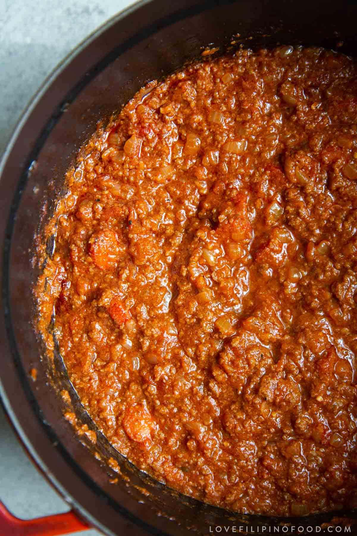 Filipino style sweet spaghetti meat sauce